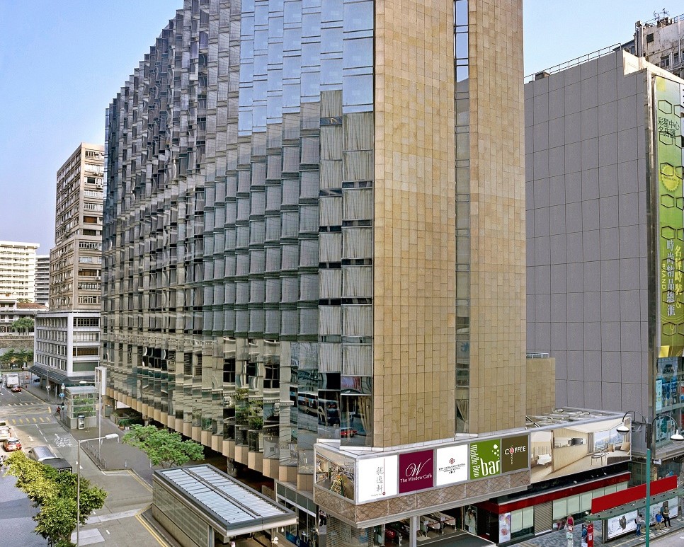 高評価香港の使用済み切手　クイーンビクトリア４８に５０の加刷ライラック色かも？ 日本レコード大賞『優秀作品賞』受賞🎉】 ⁡ Mrs. GREEN APPLE